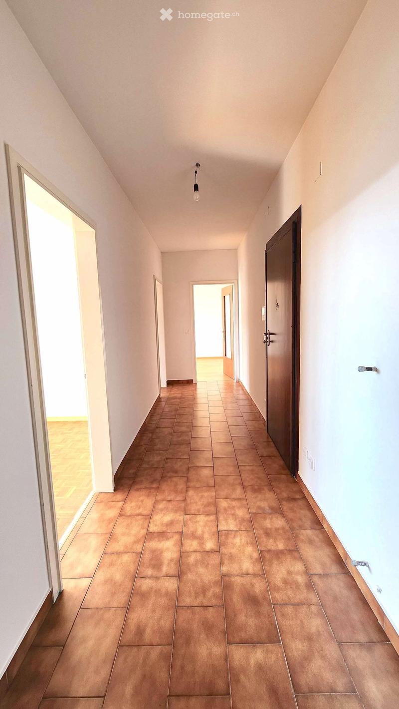Comodo appartamento 2,5 locali zona centrale Mendrisio (3)
