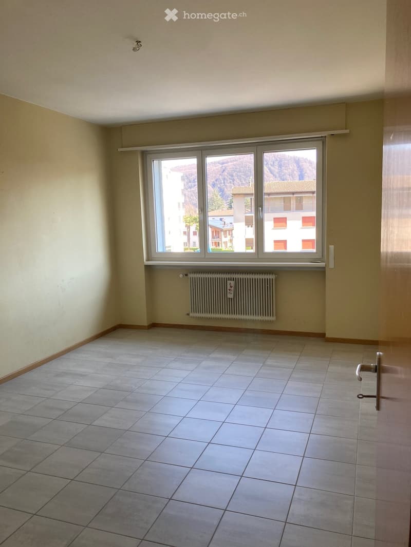 Affittasi ampio 4.5 locali a Caslano (4)