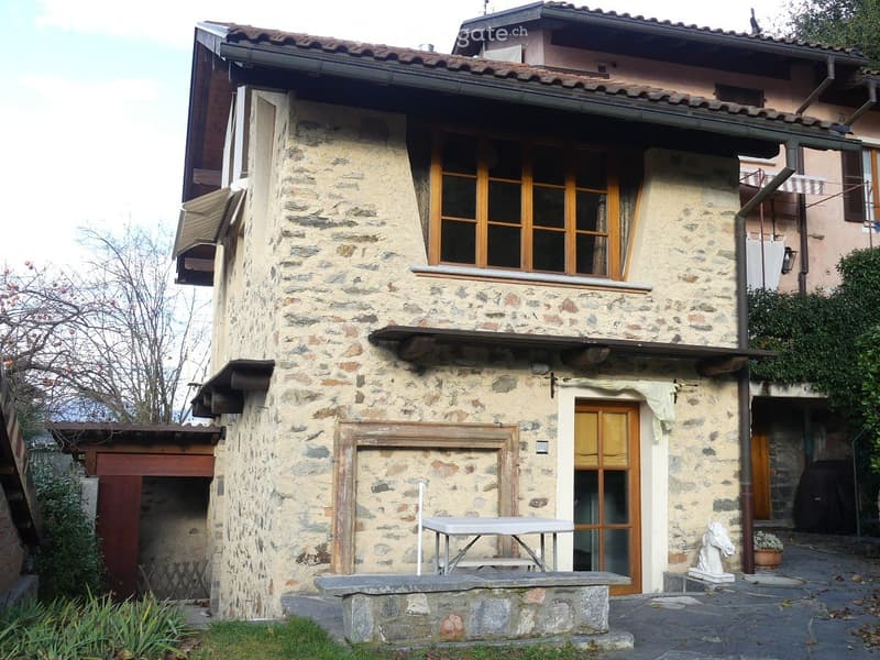 PRIVATO VENDE CASA TICINESE RISTRUTTURATA (1)