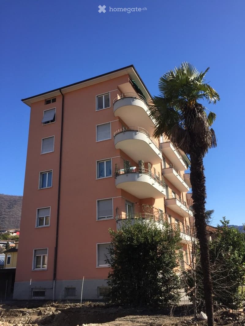 ZONA SCUOLE, POSIZIONE STRATEGICA - 4 e 1/2 RISTRUTTURATO (1)