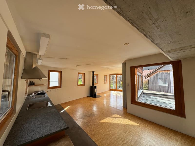 3.5 Zimmerwohnung mit hellem Wohnzimmer und grosser Terasse (2)