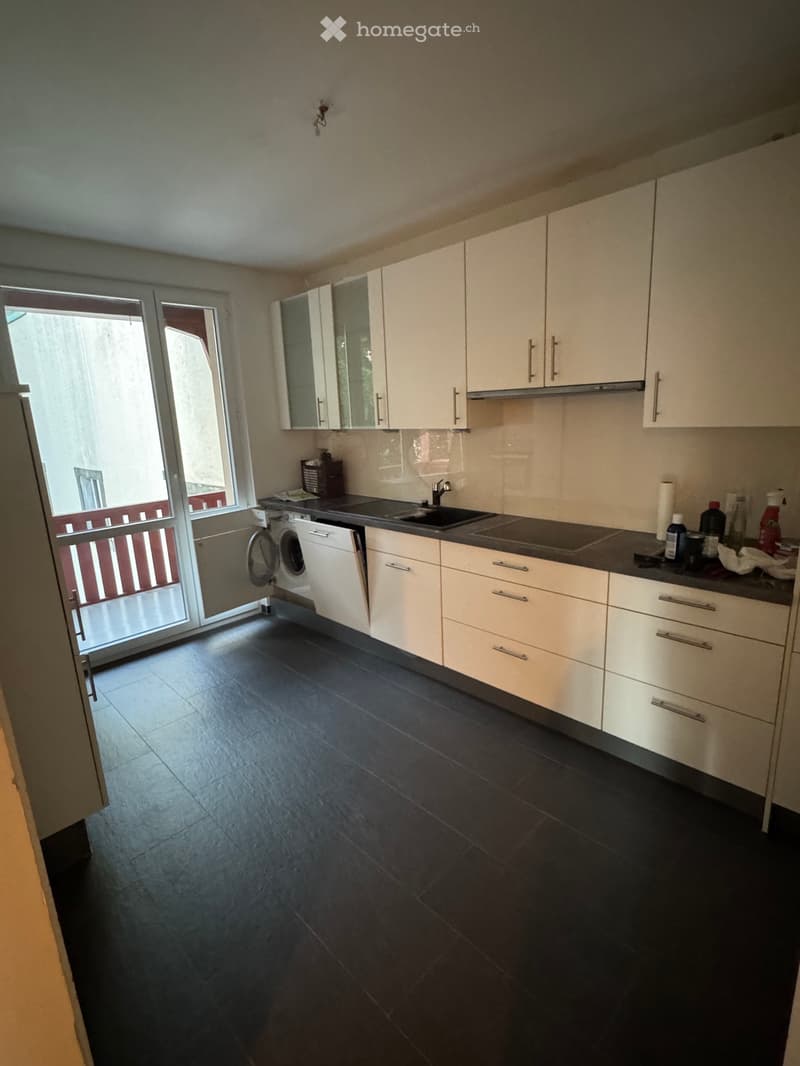 Nachmieter Gesucht: Helle und grosszügige 4-Zimmer Wohnung (5)