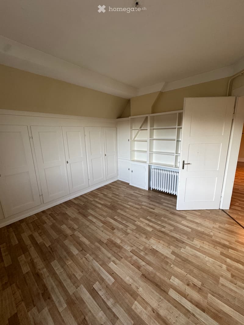 Nachmieter Gesucht: Helle und grosszügige 4-Zimmer Wohnung (2)