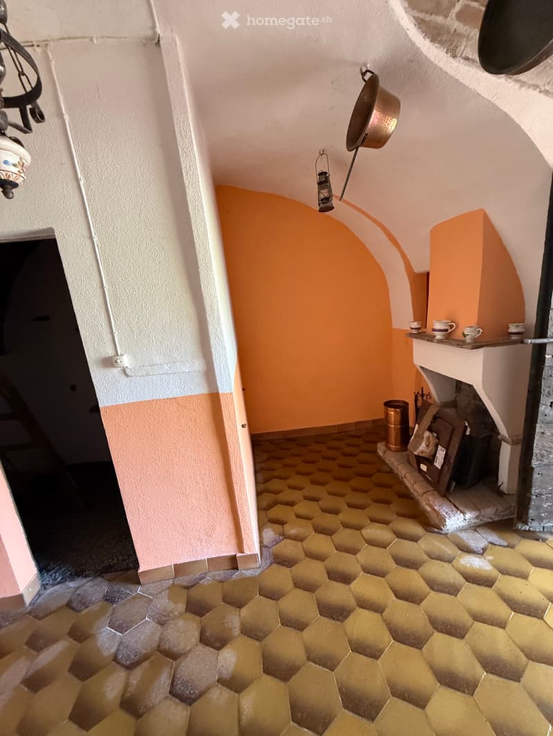 Cantina vini in vendita a Capolago vista lago (2)