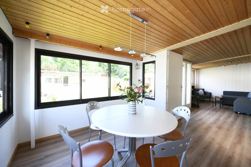 3.5 Zimmer Ferienbungalow/Zweitwohnsitz am Neuenburgersee (2)
