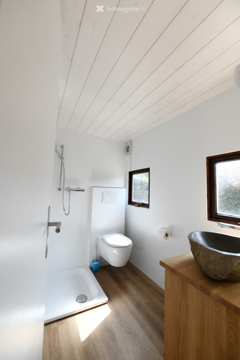 3.5 Zimmer Ferienbungalow/Zweitwohnsitz am Neuenburgersee (5)