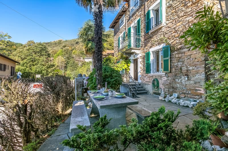 Casa caratteristica con giardino e cascina, 268 m2 (2)
