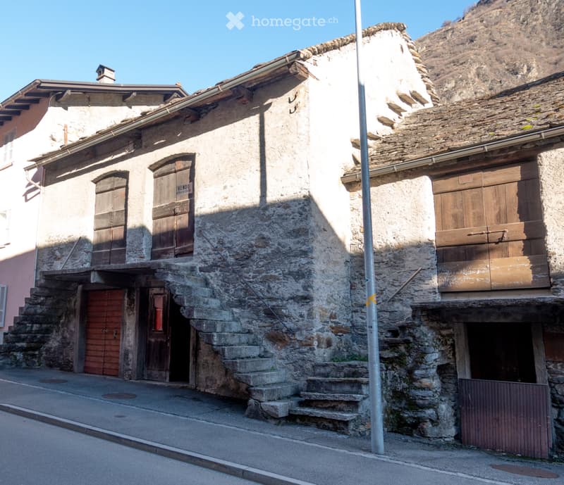 Stalla da trasformare in abitazione (2)