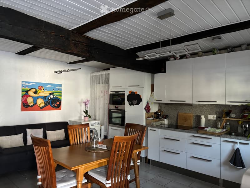 "Charmantes TI-Haus mit Priv.Parkpl. Claro Bellinzona TI". (4)