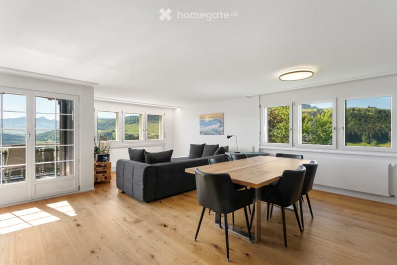 Neuwertig renovierte 4.5 Zi.-Wohnung im Grünen&top Aussicht (2)