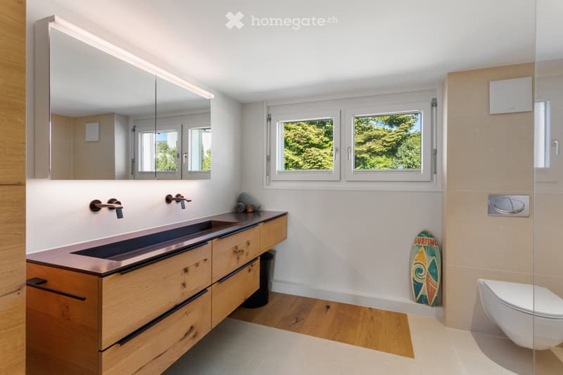 Neuwertig renovierte 4.5 Zi.-Wohnung im Grünen&top Aussicht (5)