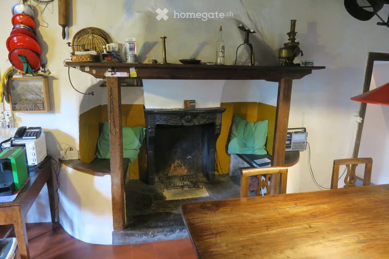 Renoviertes lombardisches Bauernhaus in Casima (Tessin) (4)