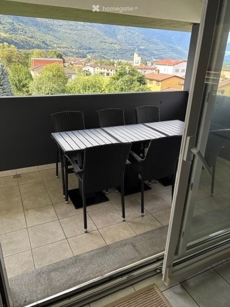 Affittasi 4.5 attico ultimo piano Giubiasco (2)