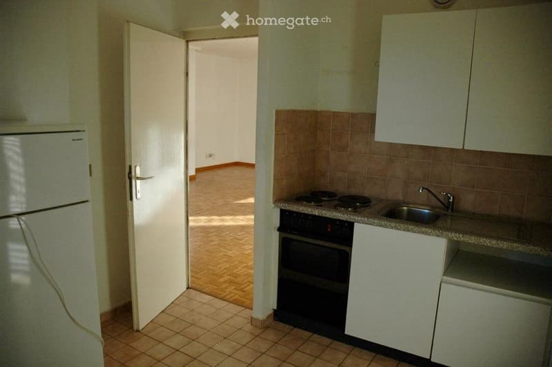Lugano, vicinanze USI, privato affitta monolocale arredato (5)