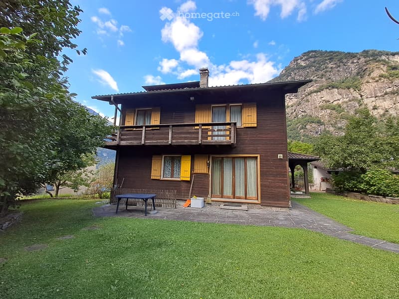 Appartamento 4,5 locali con ampio parco in zona VIP a Biasca (2)