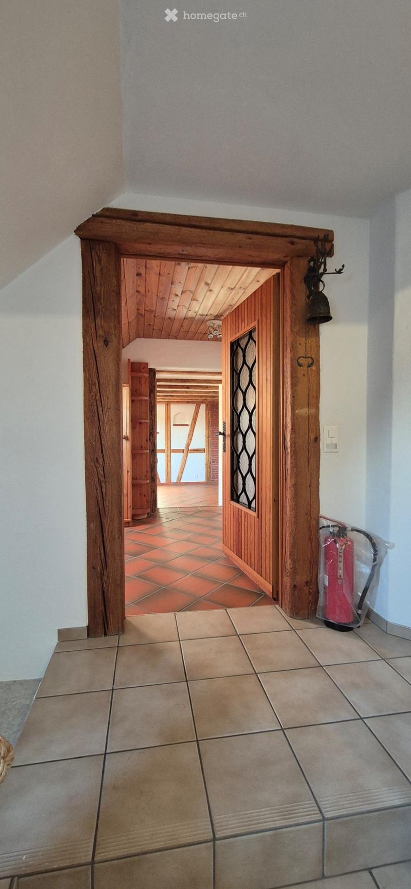 Heimelige Dachwohnung in ehemaligem Bauernhaus, 01.08.2026 (7)