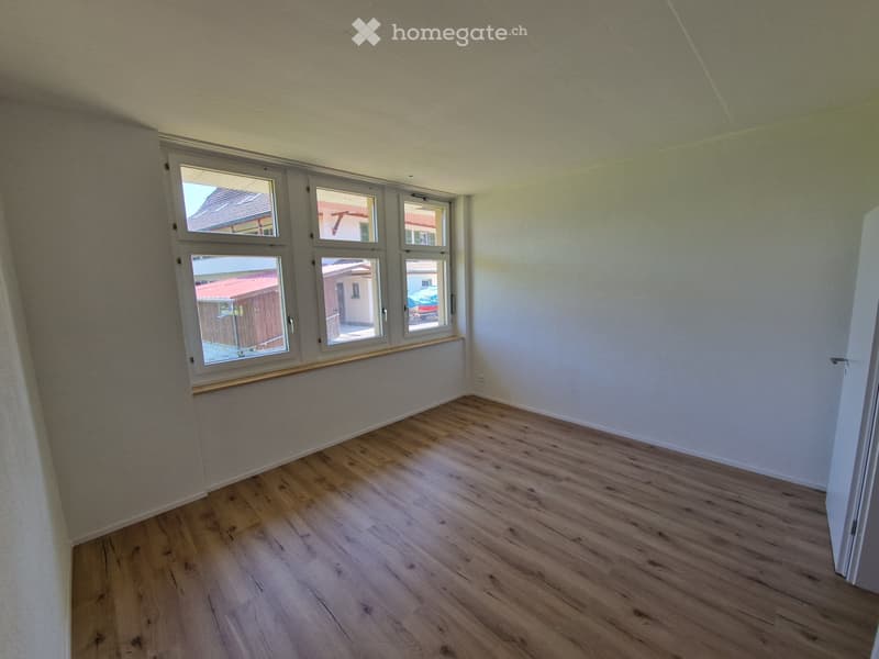 Zu vermieten 4,5 Zimmer Wohnung im Schönen Schüpbach (2)