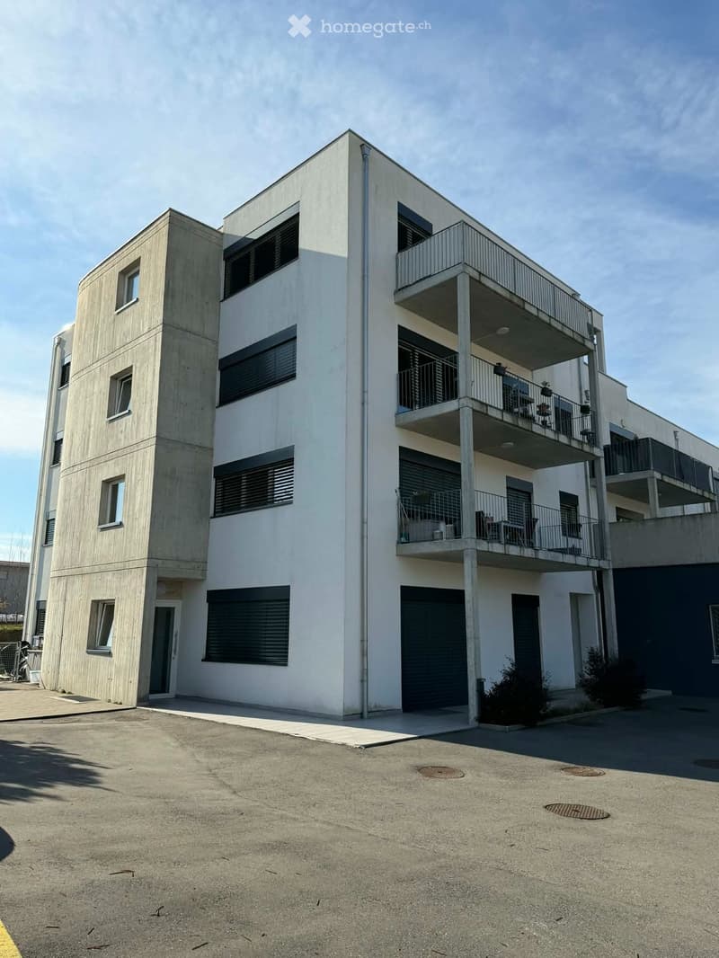 Affittasi appartamento nuovo 2.5 locali con balcone (1)