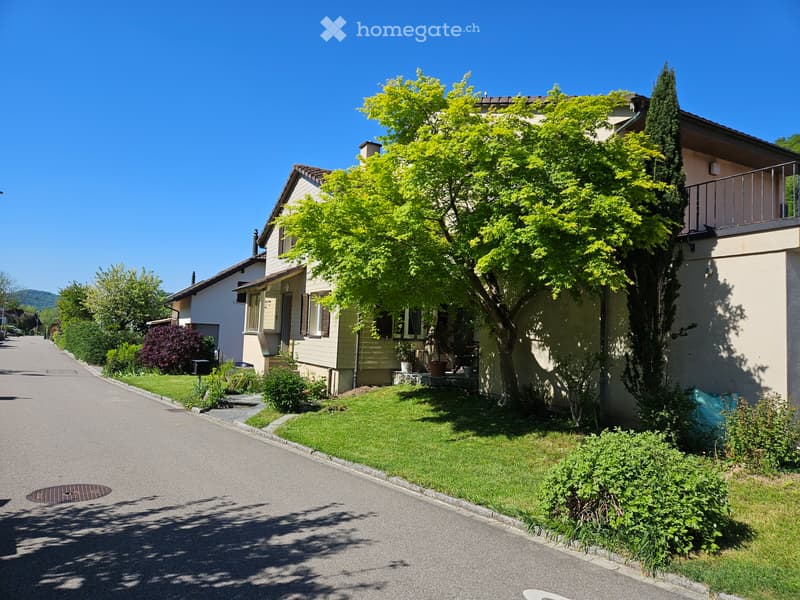 Großzügiges Einfamilienhaus mit Anbau und Platz für Ideen (5)