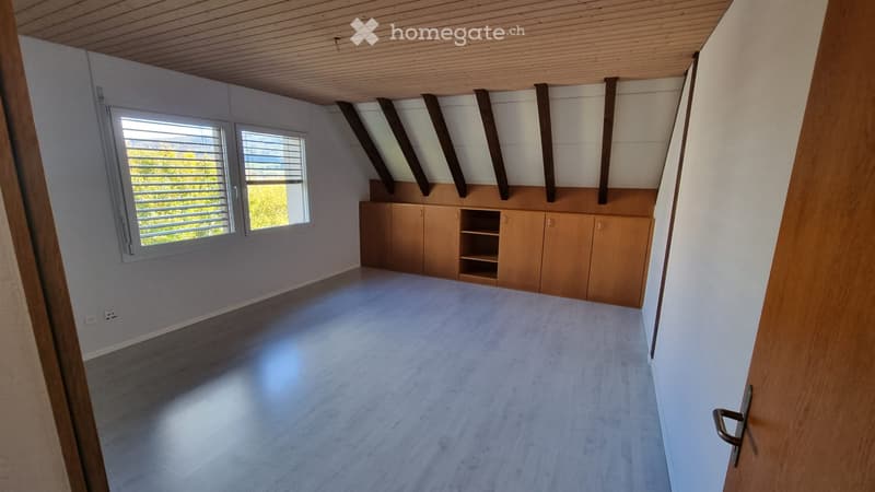 Charmante 4.5 Zimmer Wohnung mit Galerie in Hägendorf (4)