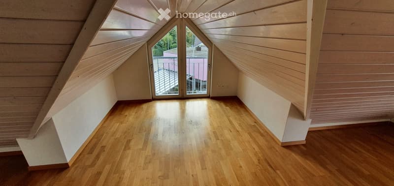 1 Zimmerwohnung / Dachgeschoss (2)
