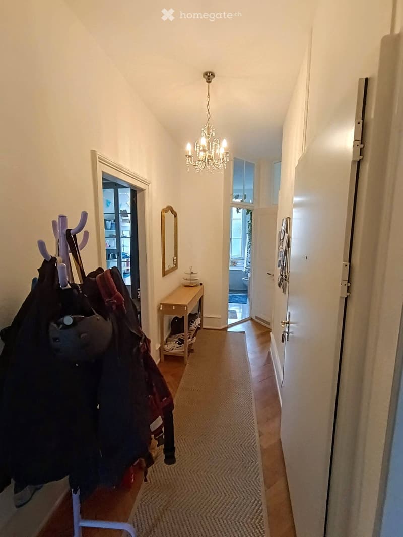 Schöne Altbauwohnung im Bachletten-Quartier (2)