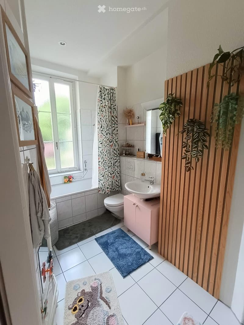 Schöne Altbauwohnung im Bachletten-Quartier (5)