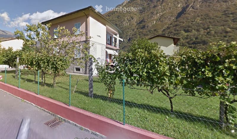 Biasca, vendesi Fondo: Casa Bifamiliare + Ampio Terreno (4)