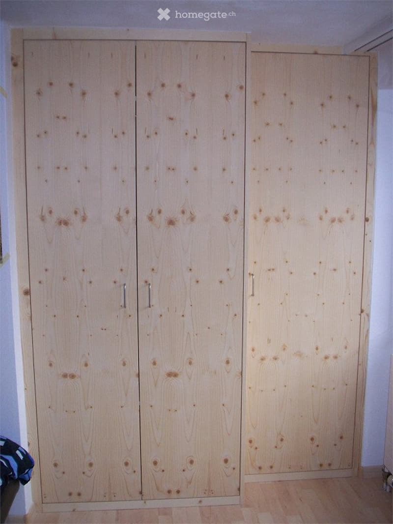 1.5 Zimmerwohnung Teilmöbliert mit grossem Balkon (3)