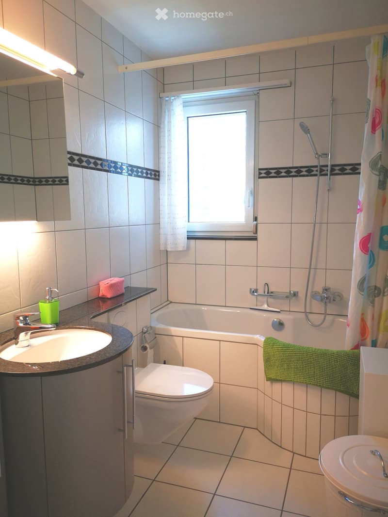 Zentral gelegene 2.5 Zimmer-Wohnung in top Zustand (5)