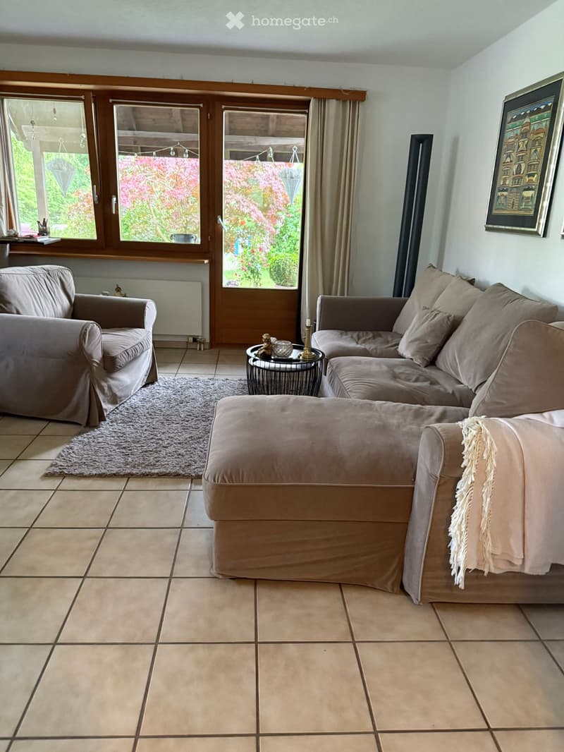 Ruhige 2.5-Zimmer-Wohnung mit Terrasse in Theilingen (4)