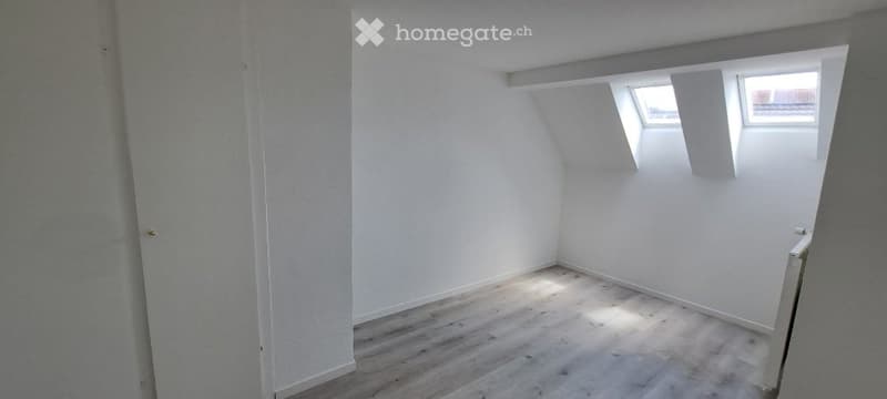 Sonniges Eckhaus mit gedecktem Sitzplatz und Rasenplatz (8)