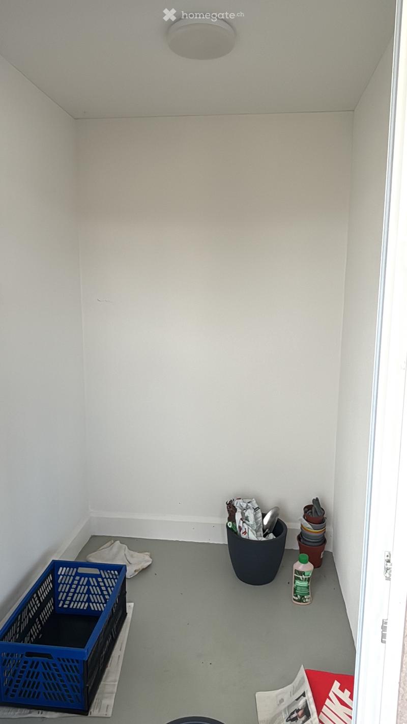 Grosse Neubau Wohnung (5)