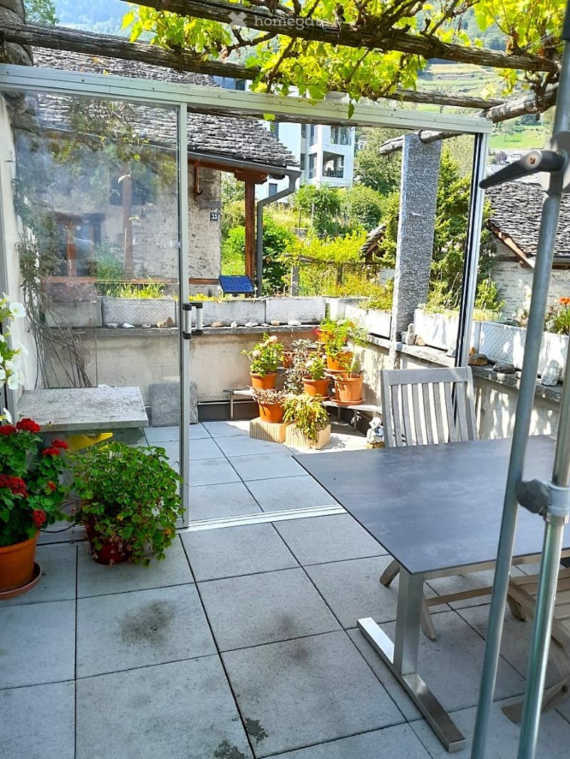 Charmantes Haus mit Terrasse, Garage und schöner Aussicht (5)