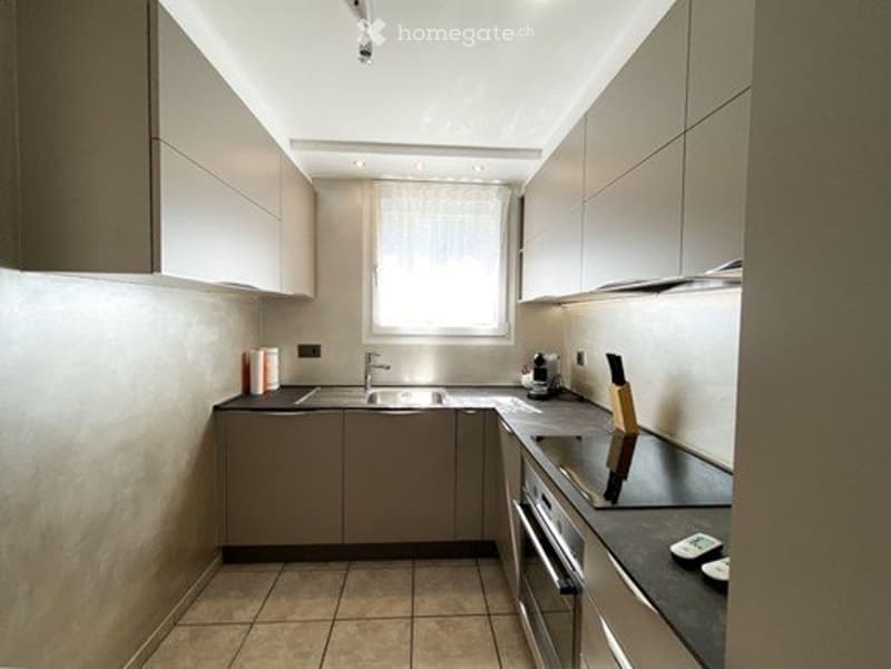Freistehendes 5.5-Zimmer-Einfamilienhaus an ruhiger Lage (2)