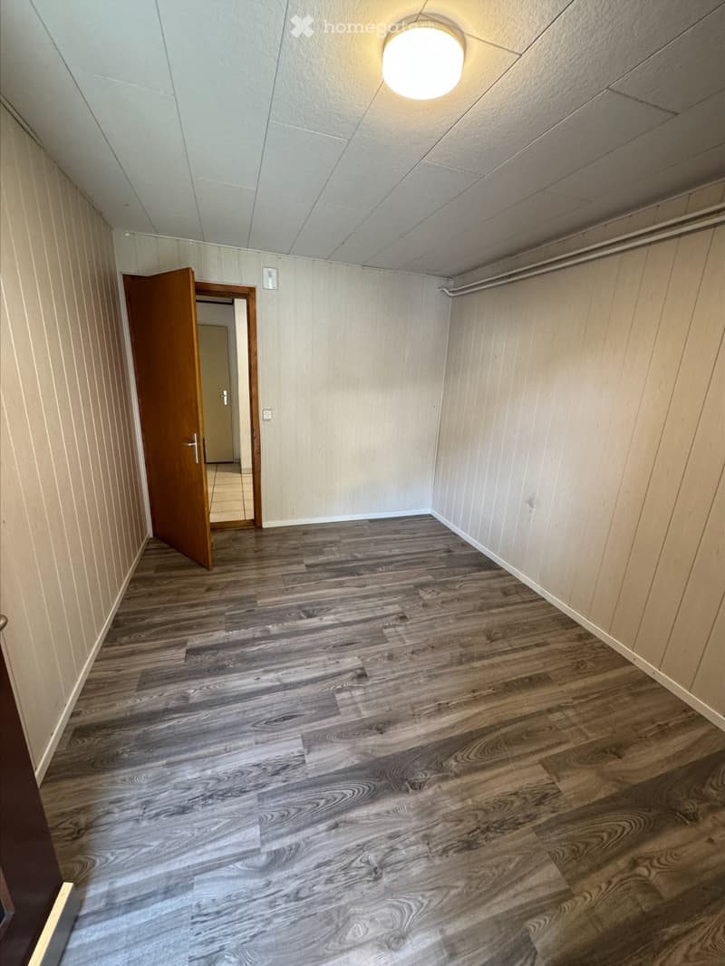 2 Zimmer Wohnung in Frutigen Dorf (2)
