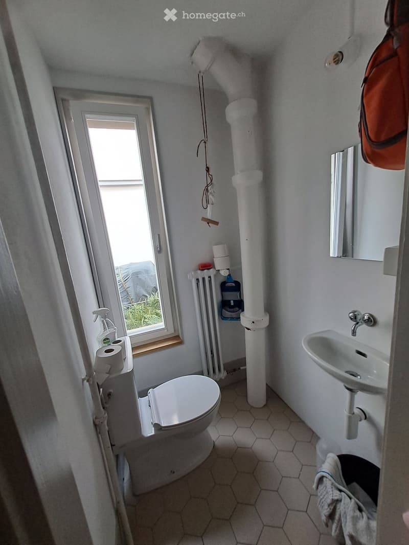 Befristet zu vermieten: Möblierte 3-Zimmer Wohnung (2)