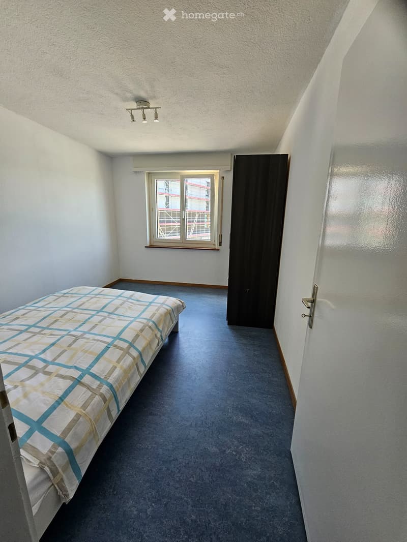 Möbliertes WG-Zimmer (ca. 30 m²) ab sofort verfügbar (1)
