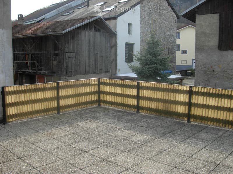 2.5p. avec une grande terrasse , vue montagnes (5)