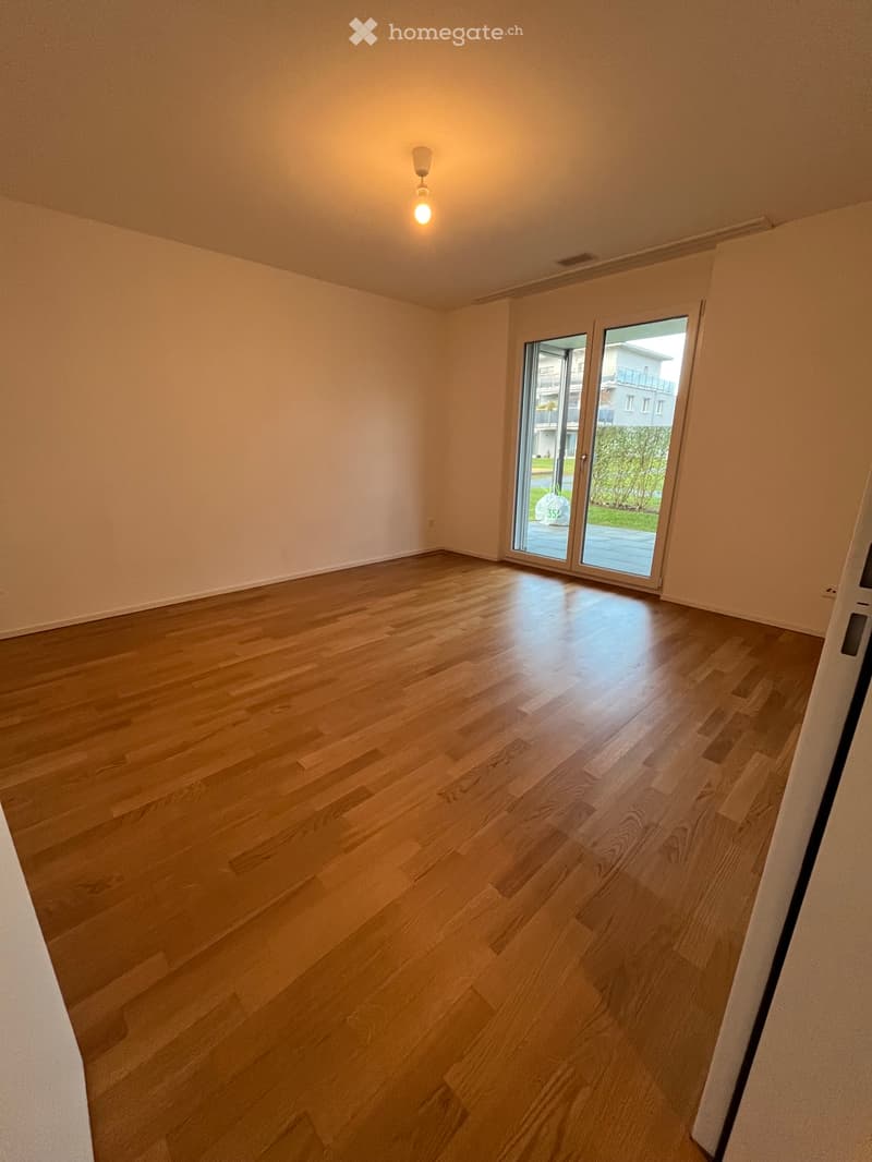 moderne 3.5 Zimmer-Wohnung mit grossem Garten (5)