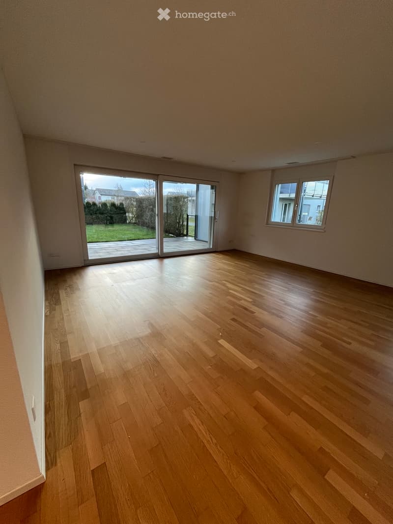 moderne 3.5 Zimmer-Wohnung mit grossem Garten (4)