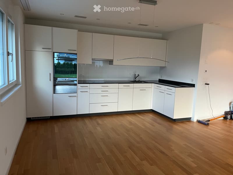 moderne 3.5 Zimmer-Wohnung mit grossem Garten (3)
