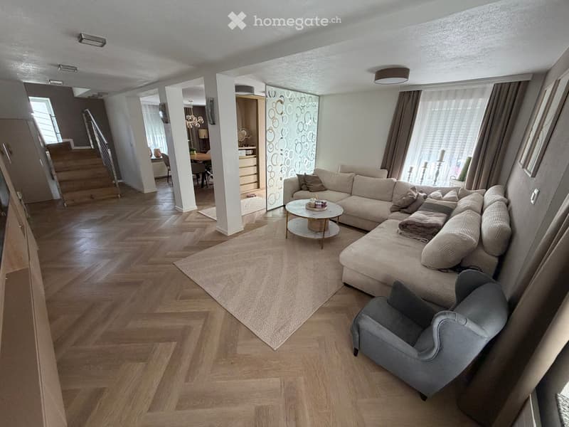 Haus zu Vermieten 5.5 Zimmer in Schlossrued (3)