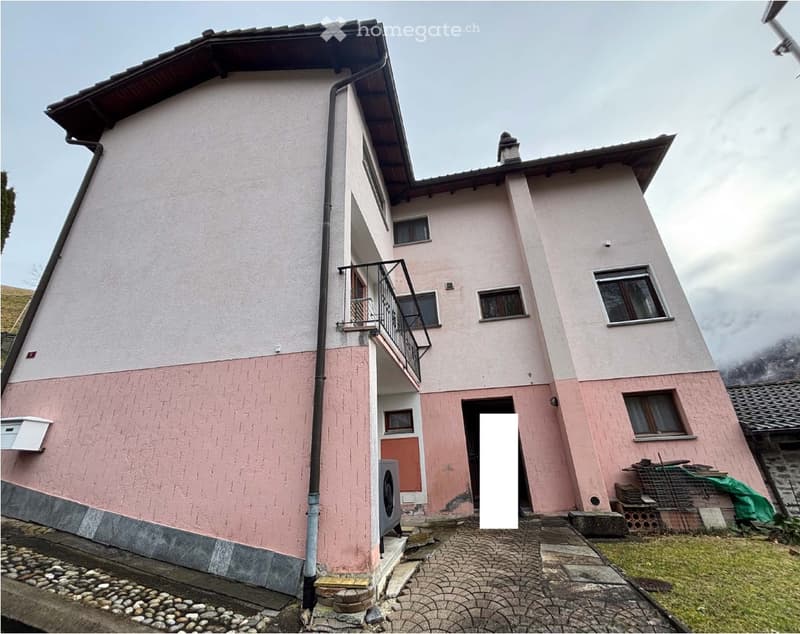 Splendida Proprietà a Pianezzo con Vista Lago (5)