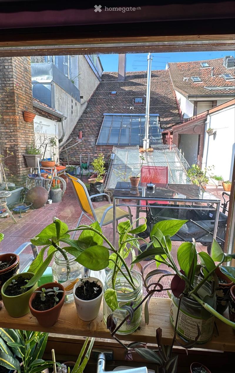 Charmante 1.5-2 Zimmer Wohnung in Biel zu vermieten (1)