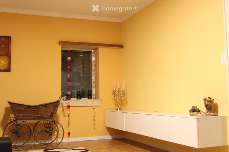 WG-Zimmer in 7 Zimmer-Haus (1)