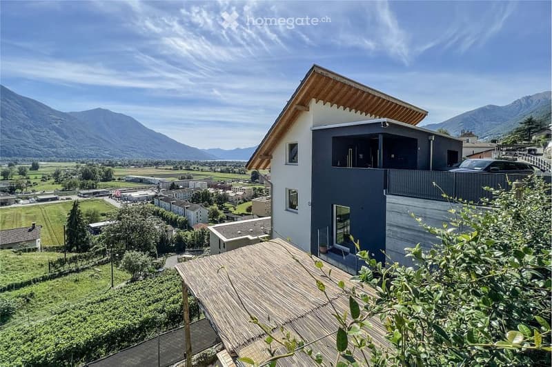 Splendida Villa in posizione dominante (1)
