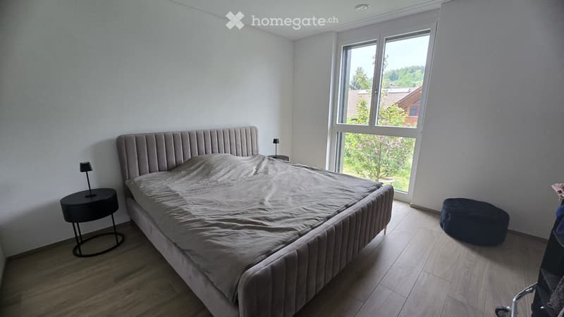 Schöne 2.5 Zi Wohnung in neuer Überbauung zu Vermieten (5)