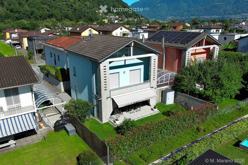 Einfamilienhaus in Losone mit Blick auf den Golfplatz (2)