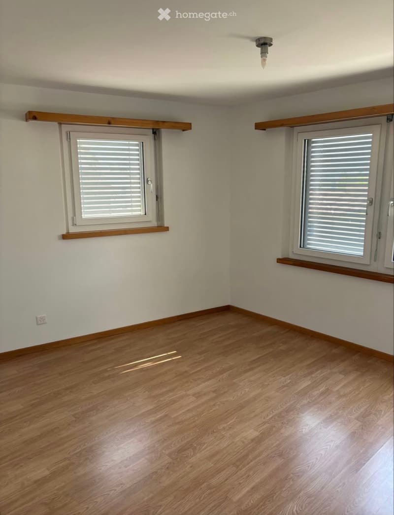 Zu vermieten: Schöne 4.5-Zimmer-Wohnung in Zizers (5)